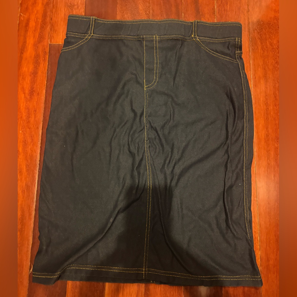 Navy skirt with gold stitching